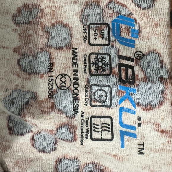 UIBKUL print, long sleeve mock neck, top size XXL - Picture 5 of 6